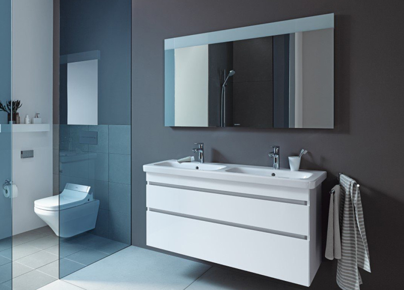 bathroom1.jpg